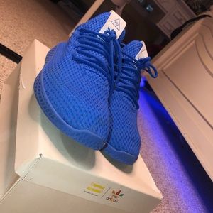 Pharrell Williams HU Adidas size women10 / men8